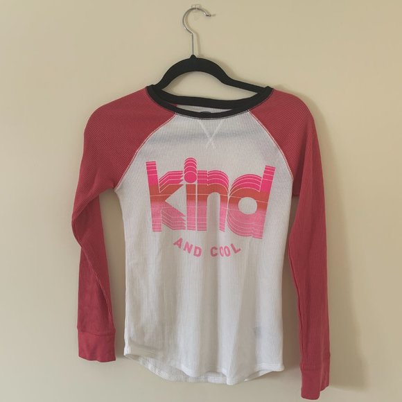 ❤️Old Navy Graphic Tee❤️ - Picture 2 of 4